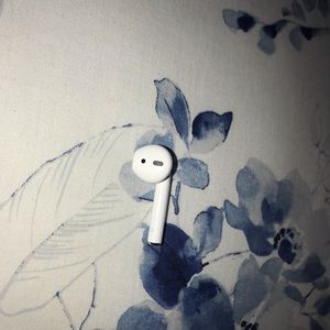 RIGHT AIRPOD 1st Generation
